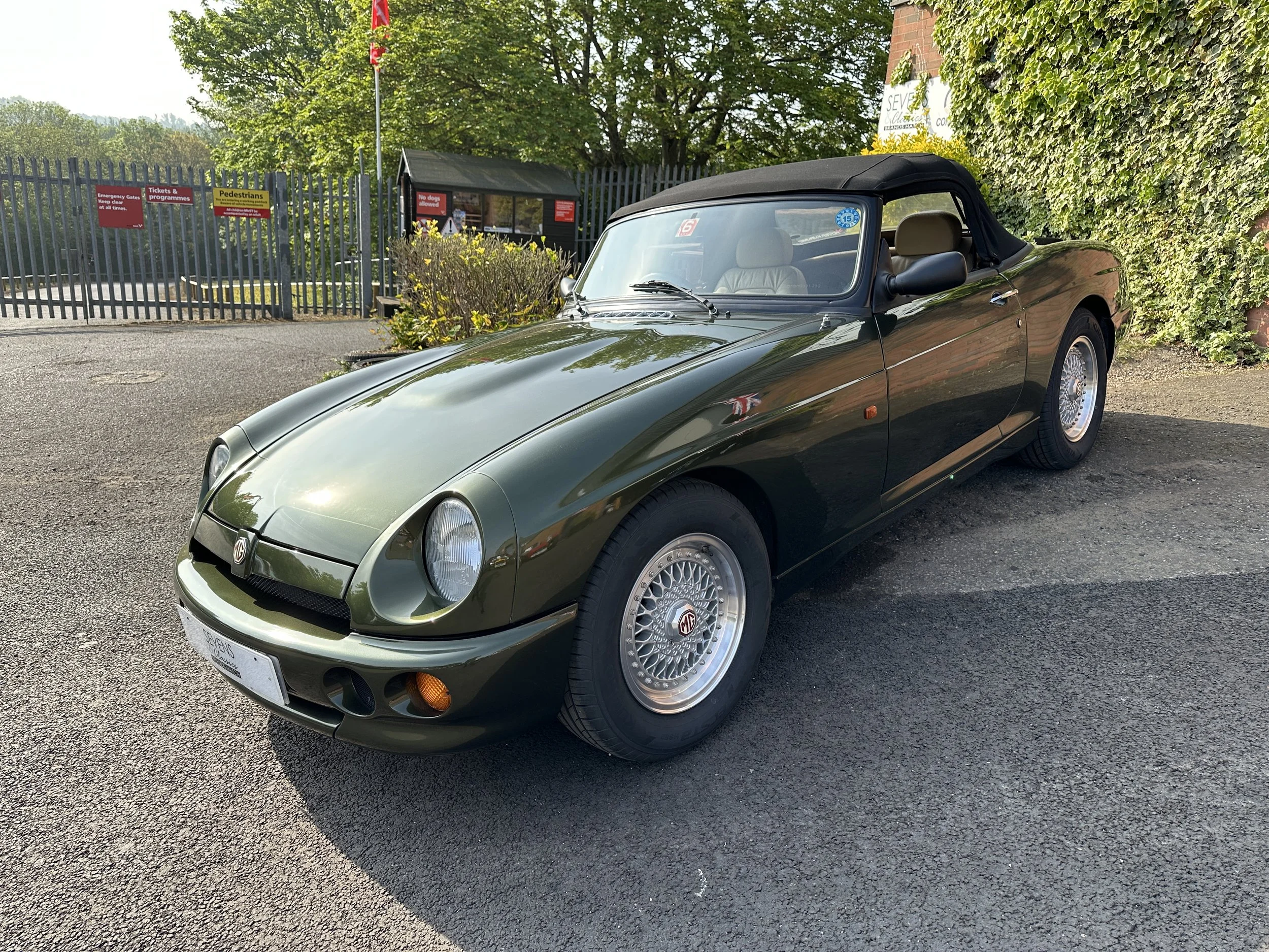 MGR V8 | Sevens & Classics